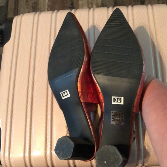 NWOB red block heel sling backs - Picture 7 of 8